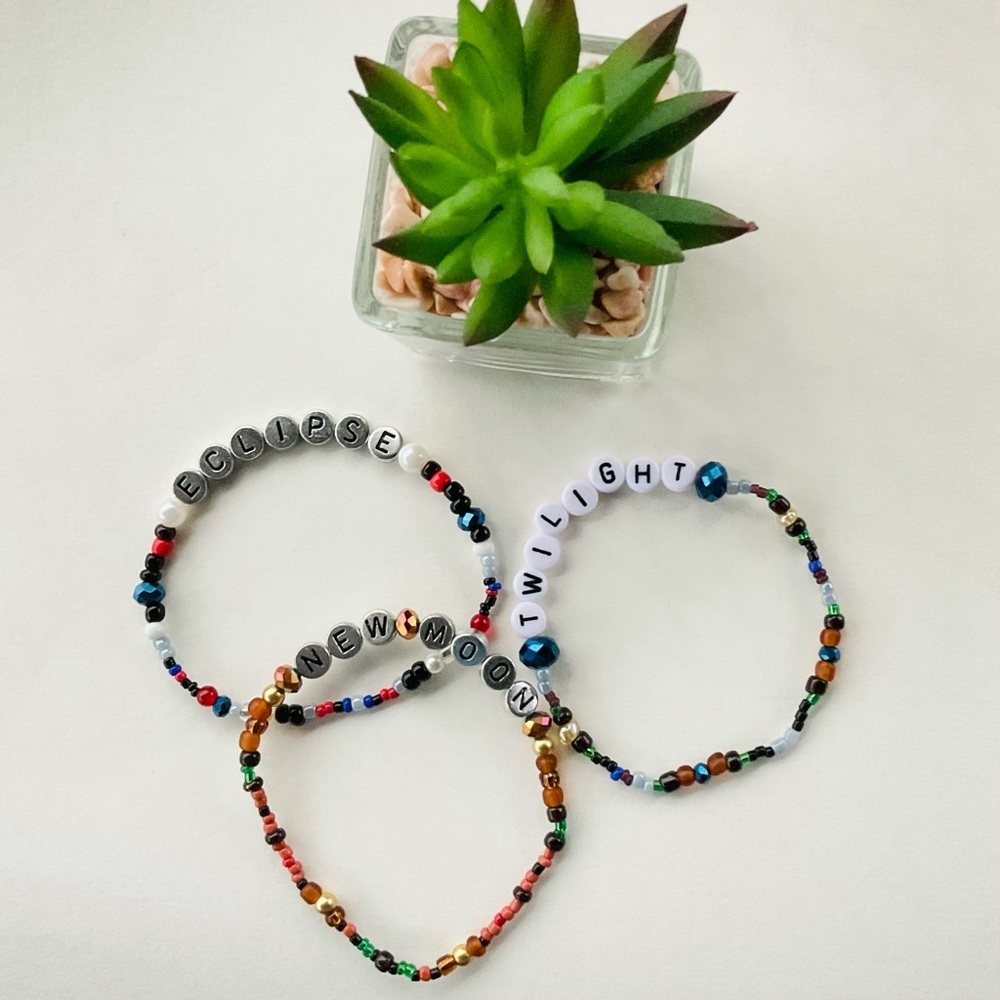 Twilight Saga Bella Swan Bracelet Set